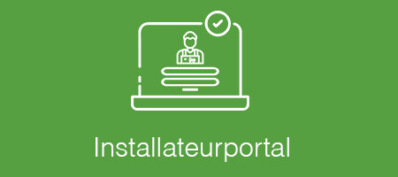 Symbol für das Installateurportal mit Laptop und Handwerkeransicht auf grünem Feld.